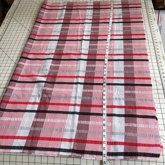 Fabric remnant: red, white, black large abstract plaid, seersucker stripes - Picture 7 of 10
